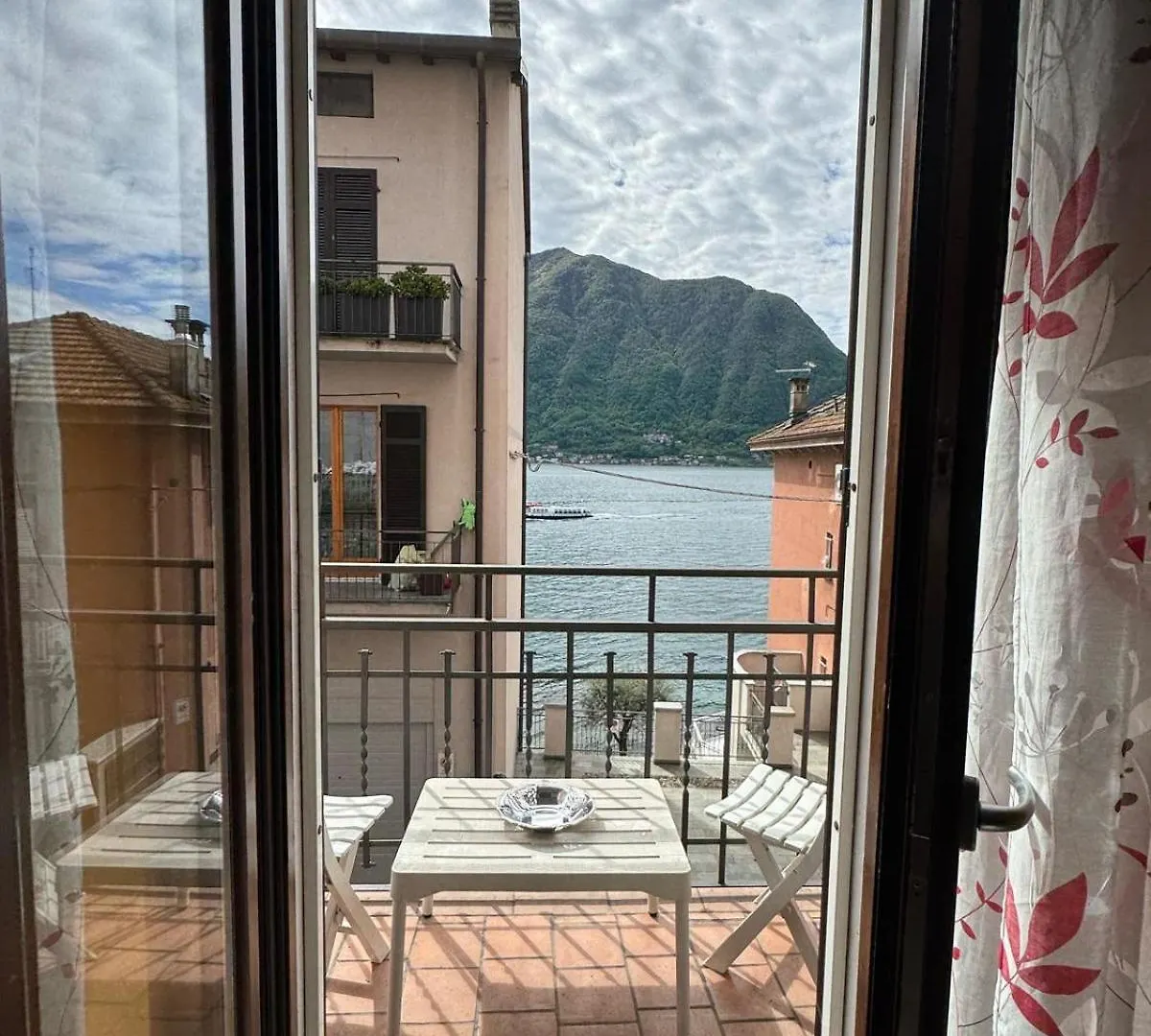 The Star - Apartment With Lake View Colonno Itália
